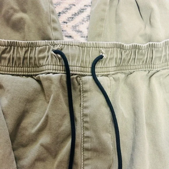 Aero Cargo Jogger Pants Women Size Small Green Minimalist Travel Elastic Wasit - Picture 2 of 9
